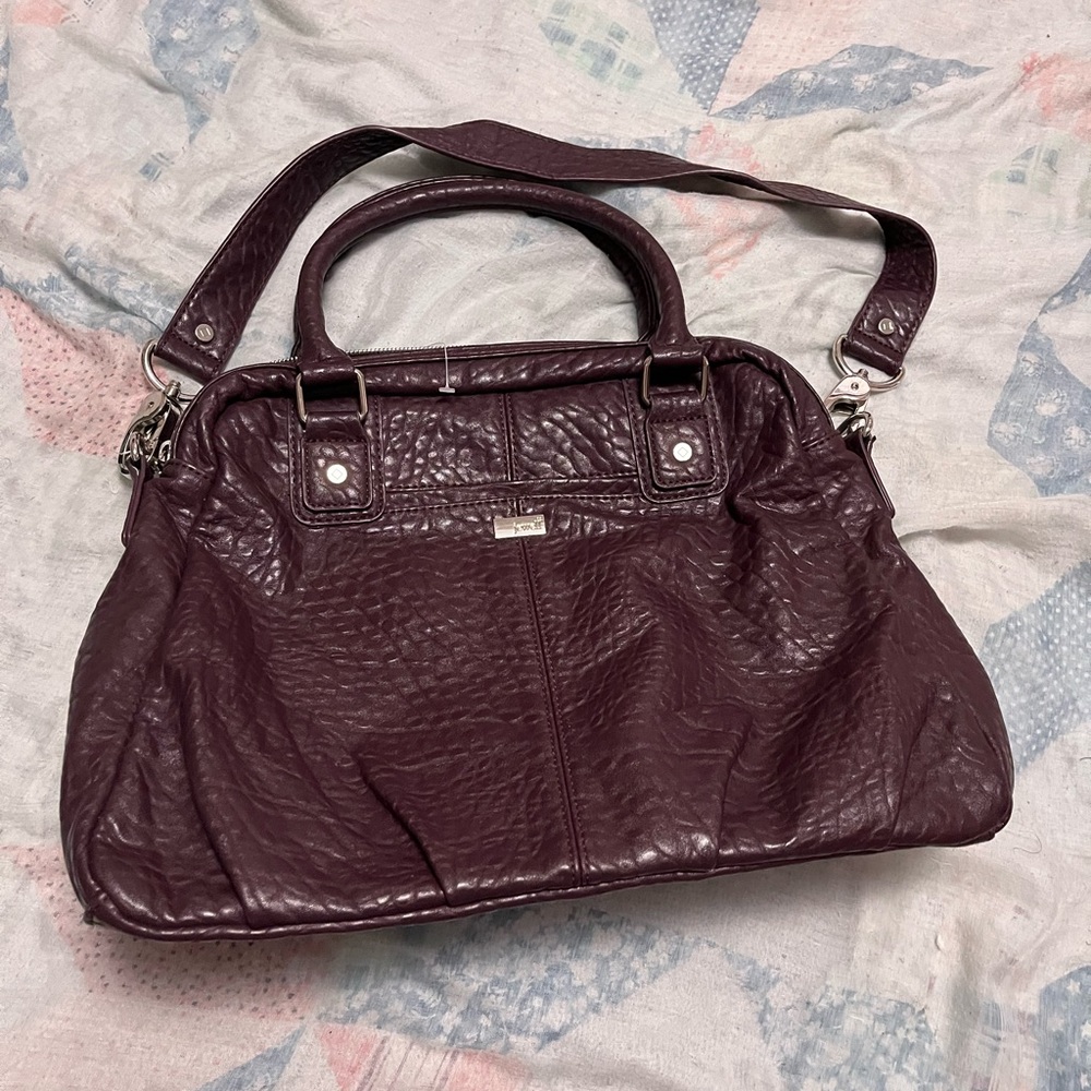 Elegant Burgundy Leather Handbag